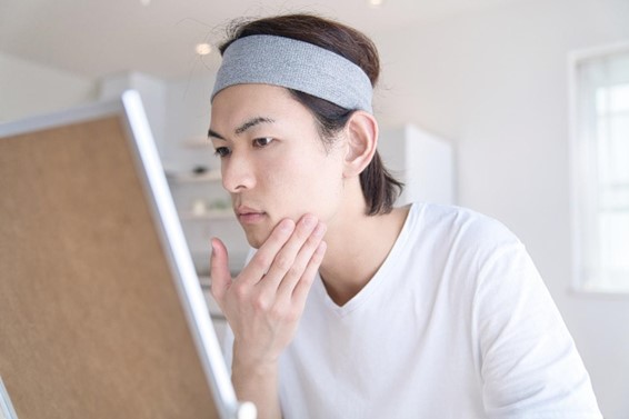 洗顔後に保湿しないとどうなる？保湿の順番やメンズ向けアイテムを紹介