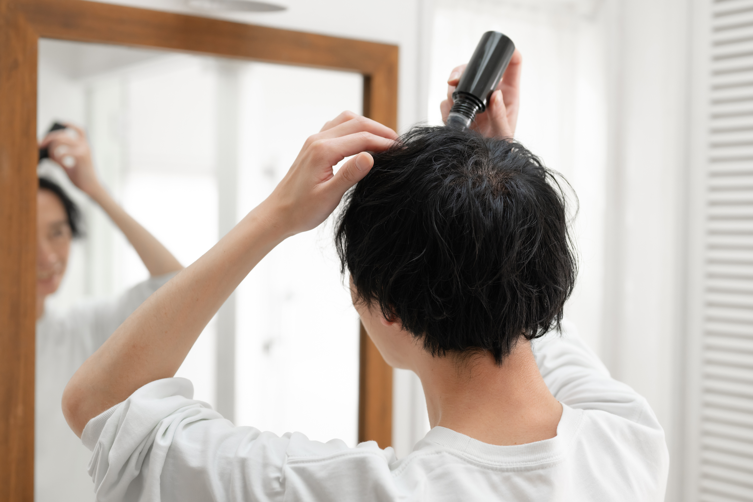【毛髪診断士監修】発毛剤の効果がないと感じる原因と対策を解説！ミノキシジルの有効性も紹介