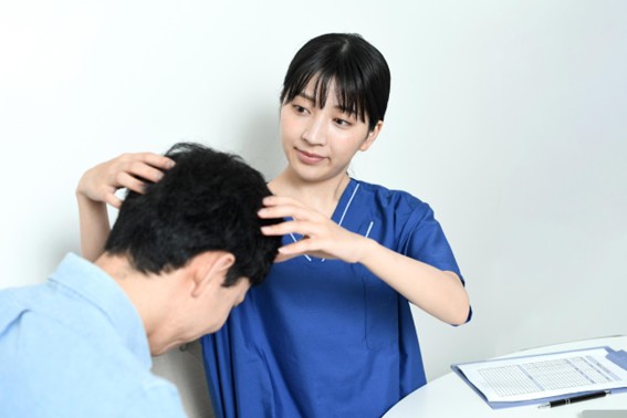 クリニックに相談すべき頭皮のにおい