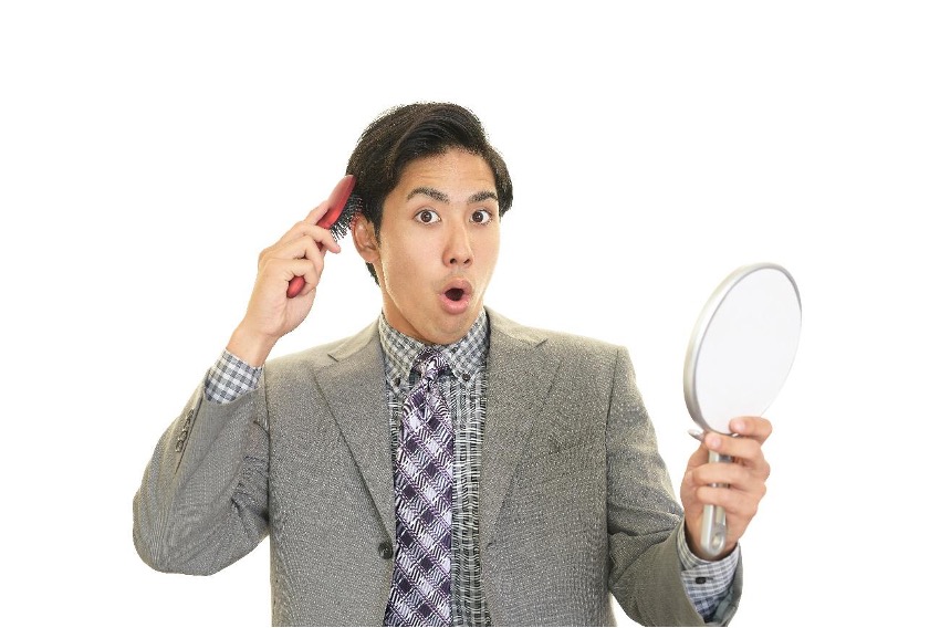 【毛髪診断士監修】脂漏性皮膚炎（脂漏性湿疹） の原因は頭皮のカビ！セルフチェックと治療薬？